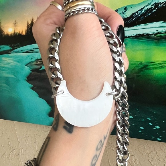 Mother of pearl moon stainless steel cuban link thick choker necklace boho - Picture 13 of 16